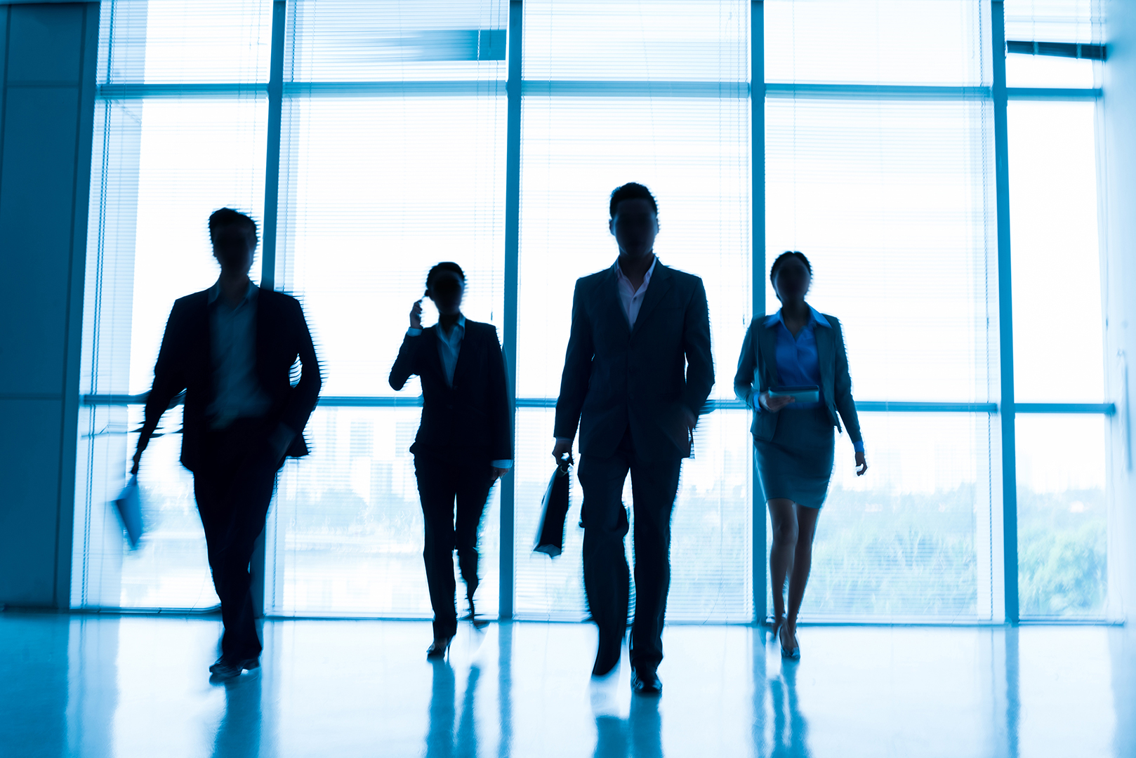 Localization of corporate templates within Rollout projects